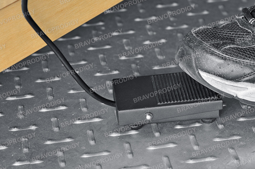 フットスイッチ | Bravoprodigy Ren Yang