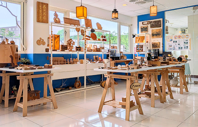 Cultural & Creative Products and Customized Gifts